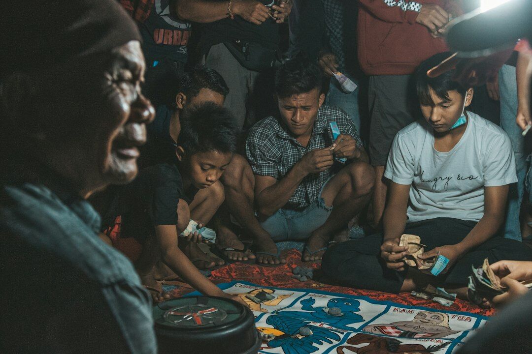 group of fans discussing online