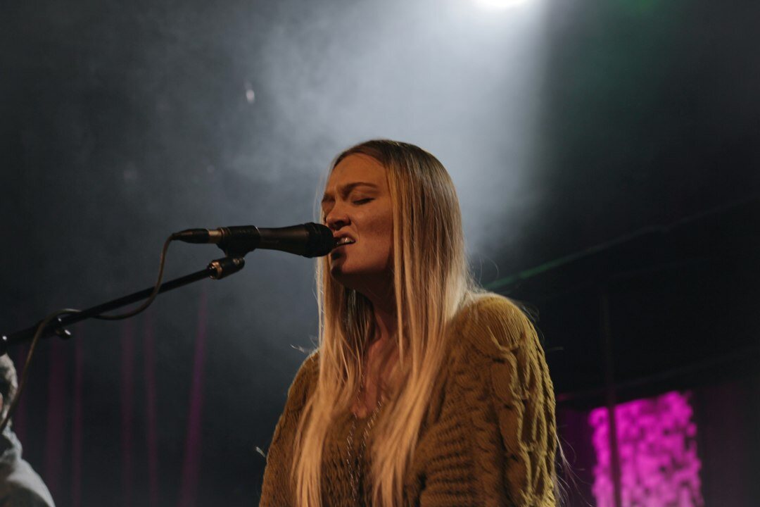 national singer performing final concert