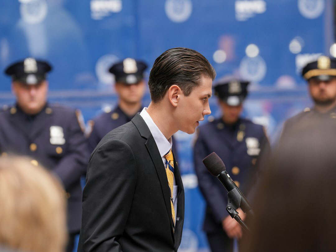 politician press conference